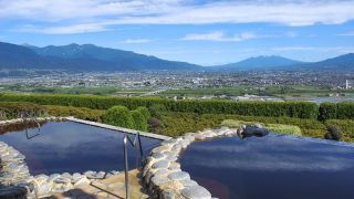 山梨のおすすめ日帰り温泉6選 富士山が見える温泉も！