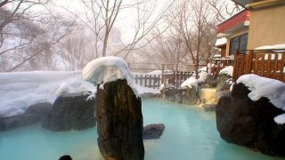 松川温泉「峡雲荘」の雪見露天風呂！